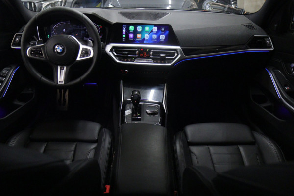 BMW 3-serie 330i High Executive PANO/CARPLAY/SFEER/HK/HUD/VOL