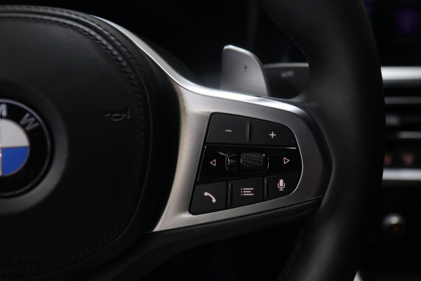 BMW 3-serie 330i High Executive PANO/CARPLAY/SFEER/HK/HUD/VOL