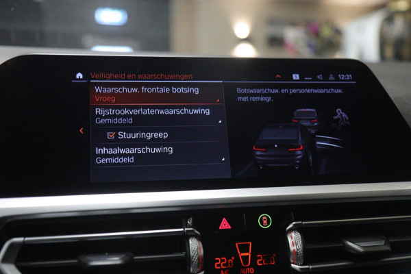 BMW 3-serie 330i High Executive PANO/CARPLAY/SFEER/HK/HUD/VOL