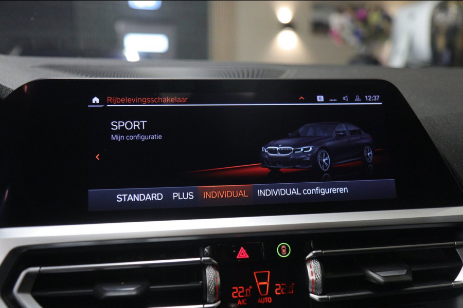 BMW 3-serie 330i High Executive PANO/CARPLAY/SFEER/HK/HUD/VOL