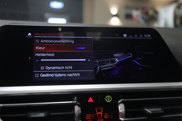 BMW 3-serie 330i High Executive PANO/CARPLAY/SFEER/HK/HUD/VOL