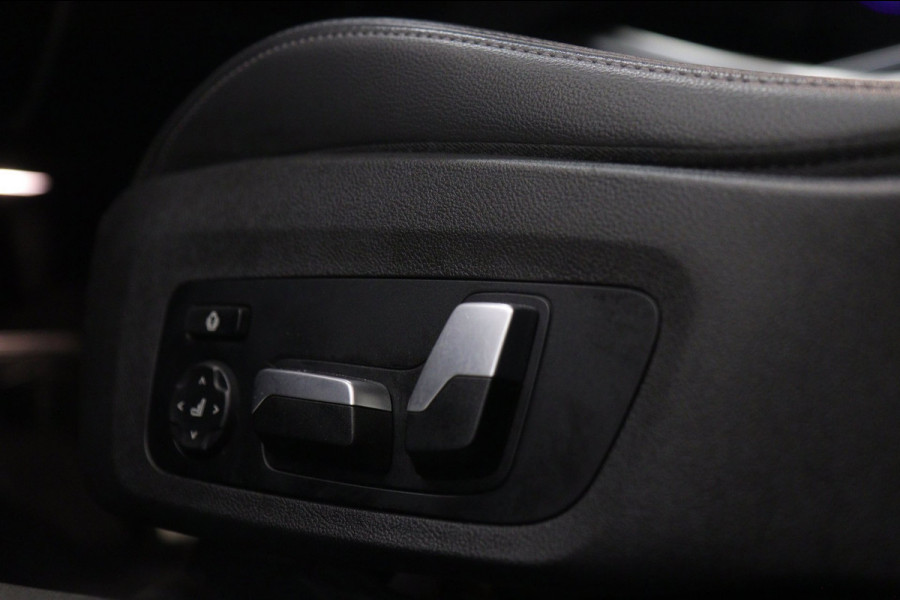 BMW 3-serie 330i High Executive PANO/CARPLAY/SFEER/HK/HUD/VOL