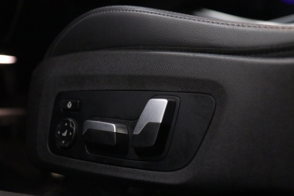 BMW 3-serie 330i High Executive PANO/CARPLAY/SFEER/HK/HUD/VOL
