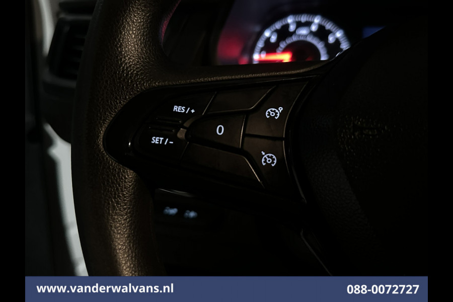 Renault Trafic 2.0 dCi 130pk L2H1 Euro6 Airco | LED | Cruisecontrol | Parkeersensoren Bijrijdersbank