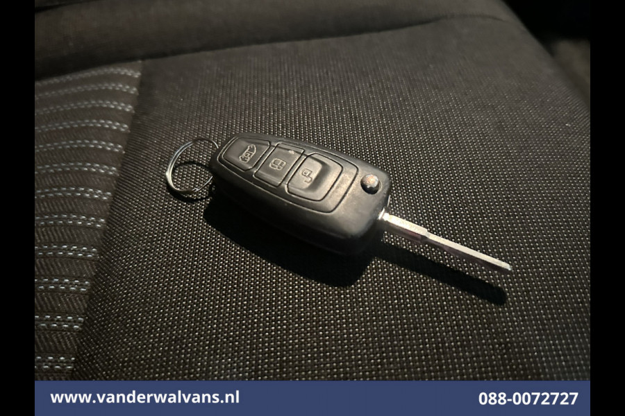 Ford Transit 2.0 TDCI L2H2 Euro6 Airco | Imperiaal | 2800kg Trekhaak | Cruisecontrol | Stoelverwarming Elektrisch verstelbare bestuurdersstoel, Sidebars, Parkeersensoren, Bijrijdersbank
