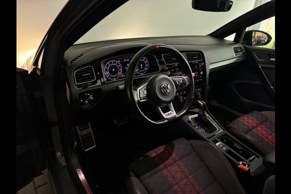 Volkswagen Golf 2.0 TSI GTI TCR Pano|ACC|BlindSpot|Camera|Lane Assist
