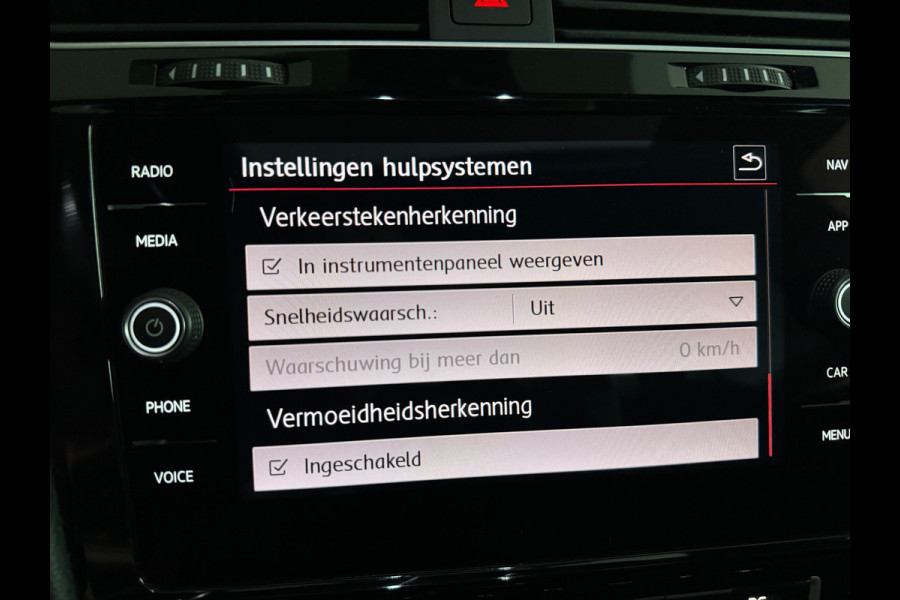 Volkswagen Golf 2.0 TSI GTI TCR Pano|ACC|BlindSpot|Camera|Lane Assist