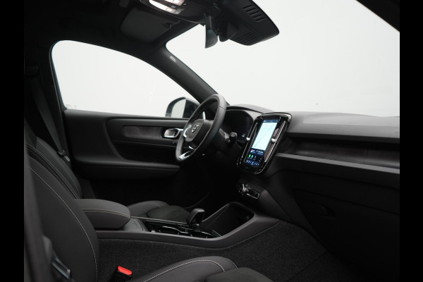 Volvo XC40 Recharge Ultimate 69 kWh 232pk Dealer O.H | Trekhaak Af Fabriek | Panodak | 360 Camera | Harman / Kardon | Adaptive Cruise | Alcantara Sportstoelen Memory & Verwarmd | Keyless | Apple Carplay | Pilot Assist | Google Assistant & Maps  Virtual | Navigatie | DAB | 19"L.M |