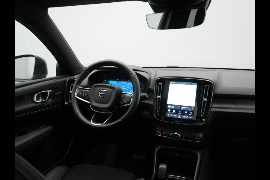 Volvo XC40 Recharge Ultimate 69 kWh 232pk Dealer O.H | Trekhaak Af Fabriek | Panodak | 360 Camera | Harman / Kardon | Adaptive Cruise | Alcantara Sportstoelen Memory & Verwarmd | Keyless | Apple Carplay | Pilot Assist | Google Assistant & Maps  Virtual | Navigatie | DAB | 19"L.M |