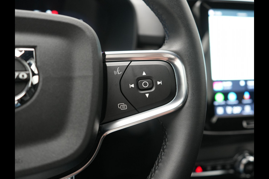 Volvo XC40 Recharge Ultimate 69 kWh 232pk Dealer O.H | Trekhaak Af Fabriek | Panodak | 360 Camera | Harman / Kardon | Adaptive Cruise | Alcantara Sportstoelen Memory & Verwarmd | Keyless | Apple Carplay | Pilot Assist | Google Assistant & Maps  Virtual | Navigatie | DAB | 19"L.M |