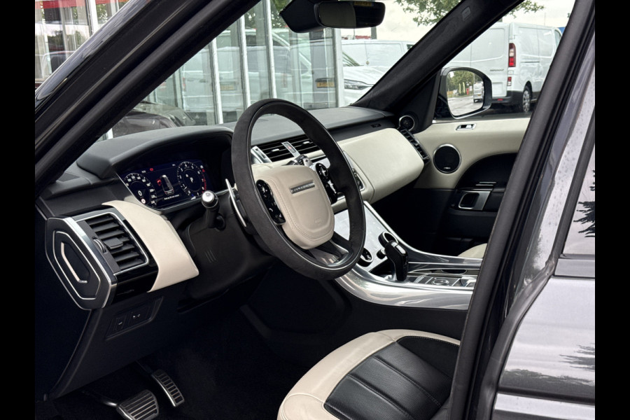 Land Rover Range Rover Sport P400 HST | 23'' | Pano | Stoelvent. | Trekhaak | Two tone inter. | Carbon