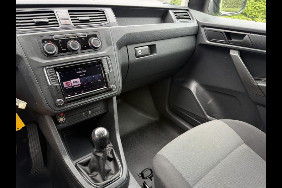 Volkswagen Caddy 2.0 TDI / L1H1 / 1e EIG. / INRICHTING / TREKHAAK / AIRCO / CRUISE / NAVI / CARPLAY