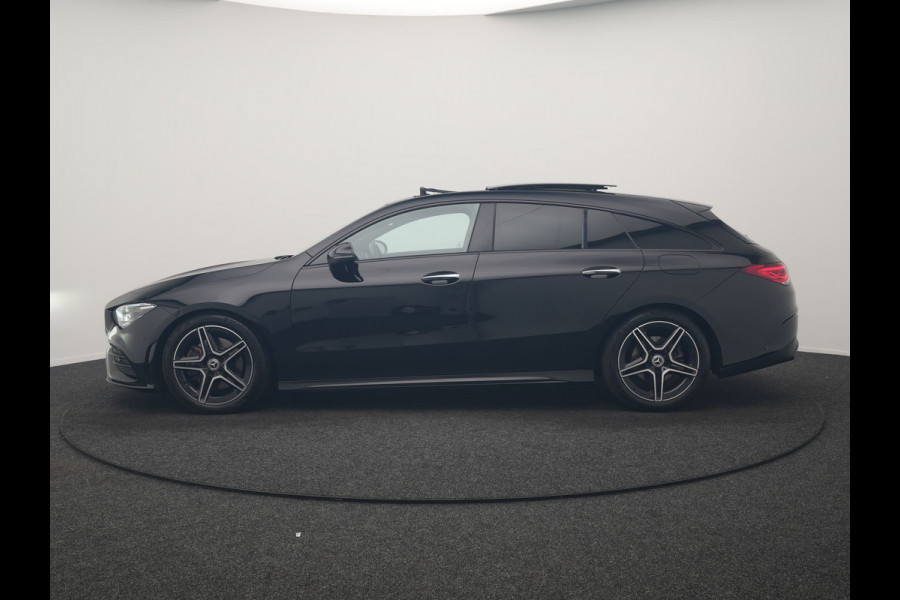 Mercedes-Benz CLA-Klasse Shooting Brake 200 Business Solution AMG 164pk Dealer O.H. | Panodak | Camera | Multi Beam LED | Alcantara Sportstoelen Memory & Verwarmd | Sfeerverlichting | Keyless | Apple Carplay | Cruise Control | Navigatie | DAB |