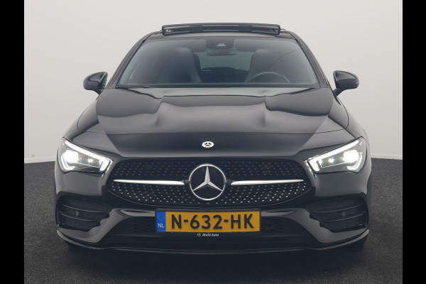 Mercedes-Benz CLA-Klasse Shooting Brake 200 Business Solution AMG 164pk Dealer O.H. | Panodak | Camera | Multi Beam LED | Alcantara Sportstoelen Memory & Verwarmd | Sfeerverlichting | Keyless | Apple Carplay | Cruise Control | Navigatie | DAB |