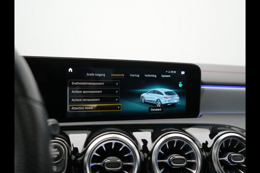 Mercedes-Benz CLA-Klasse Shooting Brake 200 Business Solution AMG 164pk Dealer O.H. | Panodak | Camera | Multi Beam LED | Alcantara Sportstoelen Memory & Verwarmd | Sfeerverlichting | Keyless | Apple Carplay | Cruise Control | Navigatie | DAB |