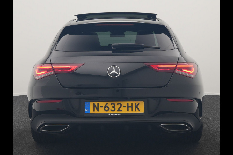 Mercedes-Benz CLA-Klasse Shooting Brake 200 Business Solution AMG 164pk Dealer O.H. | Panodak | Camera | Multi Beam LED | Alcantara Sportstoelen Memory & Verwarmd | Sfeerverlichting | Keyless | Apple Carplay | Cruise Control | Navigatie | DAB |