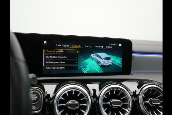 Mercedes-Benz CLA-Klasse Shooting Brake 200 Business Solution AMG 164pk Dealer O.H. | Panodak | Camera | Multi Beam LED | Alcantara Sportstoelen Memory & Verwarmd | Sfeerverlichting | Keyless | Apple Carplay | Cruise Control | Navigatie | DAB |