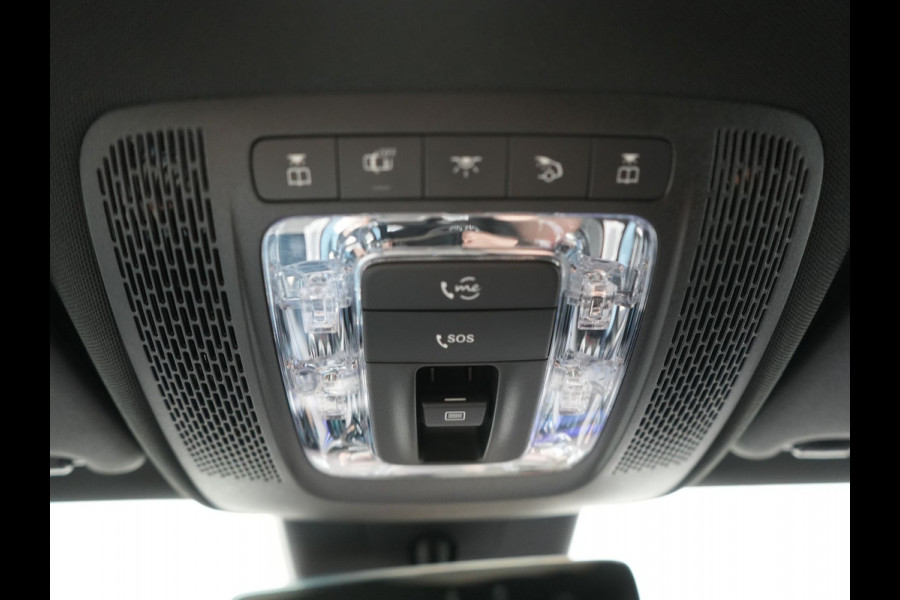 Mercedes-Benz CLA-Klasse Shooting Brake 200 Business Solution AMG 164pk Dealer O.H. | Panodak | Camera | Multi Beam LED | Alcantara Sportstoelen Memory & Verwarmd | Sfeerverlichting | Keyless | Apple Carplay | Cruise Control | Navigatie | DAB |