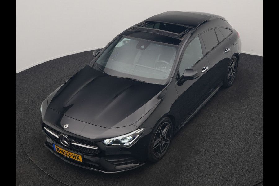 Mercedes-Benz CLA-Klasse Shooting Brake 200 Business Solution AMG 164pk Dealer O.H. | Panodak | Camera | Multi Beam LED | Alcantara Sportstoelen Memory & Verwarmd | Sfeerverlichting | Keyless | Apple Carplay | Cruise Control | Navigatie | DAB |