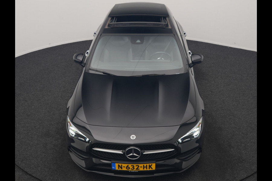 Mercedes-Benz CLA-Klasse Shooting Brake 200 Business Solution AMG 164pk Dealer O.H. | Panodak | Camera | Multi Beam LED | Alcantara Sportstoelen Memory & Verwarmd | Sfeerverlichting | Keyless | Apple Carplay | Cruise Control | Navigatie | DAB |