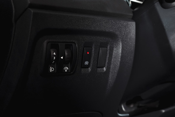Renault Captur 0.9 TCe Intens 90 PK | Cruise | PDC | Camera | NAV+ App. Connect | ECC | Trekhaak | LM 17" |