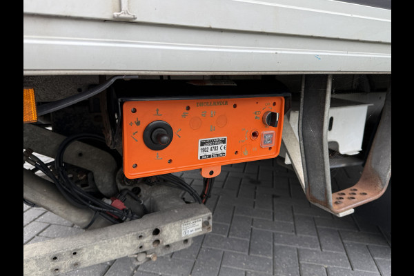 Renault Master T35 2.3 dCi 146 PK / BAKWAGEN / DHOLLANDIA LAADKLEP / CRUISE / AIRCO / 3-ZITS / ZIJDEUR / MEUBELBAK