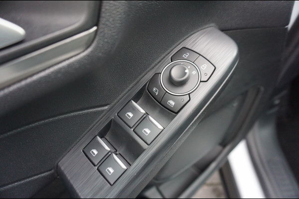 Ford Kuga 225PK PHEV Titanium AUTOM. | WINTERPACK | HUD | LUXE
