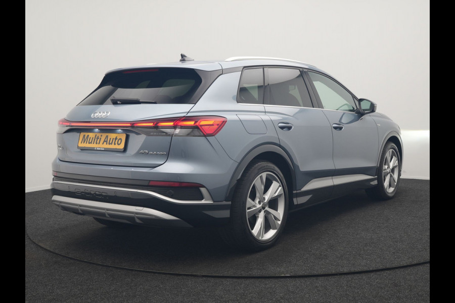 Audi Q4 e-tron 40 S Line 82 kWh 204pk Dealer O.H | Trekhaak Af Fabriek | Adaptive Cruise | Keyless | Lederen Sportstoelen Verwarmd | BLIS | Apple Carplay | Lane Assist | Virtual | Navigatie | DAB | 20"L.M |