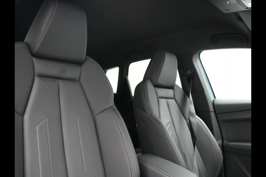 Audi Q4 e-tron 40 S Line 82 kWh 204pk Dealer O.H | Trekhaak Af Fabriek | Adaptive Cruise | Keyless | Lederen Sportstoelen Verwarmd | BLIS | Apple Carplay | Lane Assist | Virtual | Navigatie | DAB | 20"L.M |