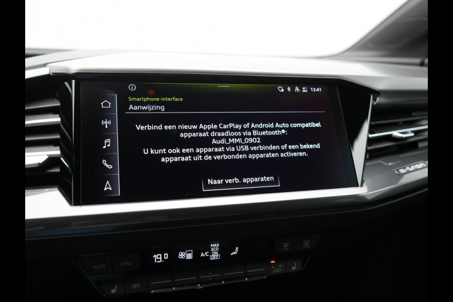 Audi Q4 e-tron 40 S Line 82 kWh 204pk Dealer O.H | Trekhaak Af Fabriek | Adaptive Cruise | Keyless | Lederen Sportstoelen Verwarmd | BLIS | Apple Carplay | Lane Assist | Virtual | Navigatie | DAB | 20"L.M |