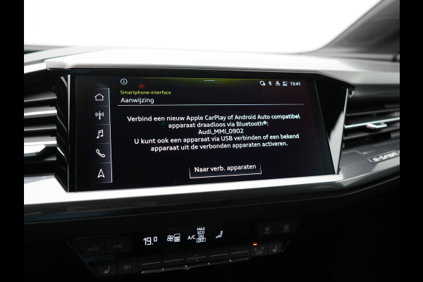 Audi Q4 e-tron 40 S Line 82 kWh 204pk Dealer O.H | Trekhaak Af Fabriek | Adaptive Cruise | Keyless | Lederen Sportstoelen Verwarmd | BLIS | Apple Carplay | Lane Assist | Virtual | Navigatie | DAB | 20"L.M |