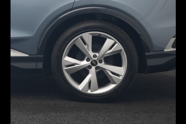 Audi Q4 e-tron 40 S Line 82 kWh 204pk Dealer O.H | Trekhaak Af Fabriek | Adaptive Cruise | Keyless | Lederen Sportstoelen Verwarmd | BLIS | Apple Carplay | Lane Assist | Virtual | Navigatie | DAB | 20"L.M |