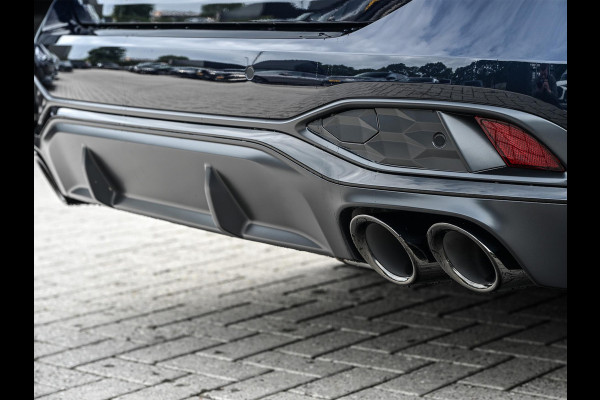 Audi A6 Avant 2.0 e-hybrid quattro S edition Competition | 5 jr Garantie | Panoramadak | B&O | Stoelventilatie en Massage | 360 Camera | Luchtvering | Ambiance Interieur | Achterasbesturing | Carbon Inleg | Head-Up | S-Seats | Passagiers Display |