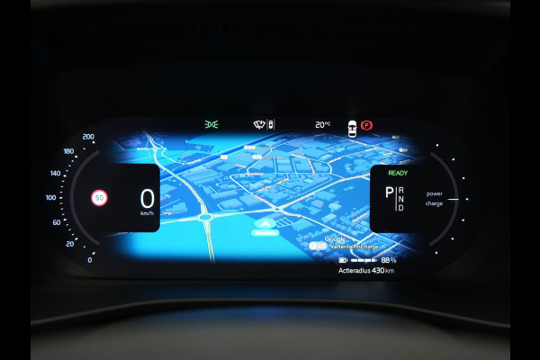 Volvo XC40 Single Motor Long Range Plus 82 kWh 252pk Dealer O.H | Trekhaak Af Fabriek | Camera | Adaptive Cruise | Sportstoelen Verwarmd | Pilot Assist | Google Assistant & Maps | BLIS | Keyless | Virtual | Navigatie | DAB | 19"L.M |
