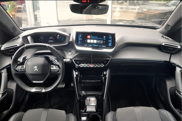 Peugeot 2008 1.2 PureTech 130 PK GT EAT8 | 20.000 km! | Trekhaak | Navi