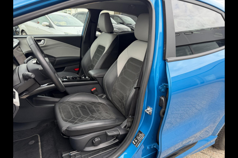 Ford Puma Gen-E Premium 44 kWh | 3100 KM | Driver Pack | Winter Pack | Trekhaak | Verlengde fabrieksgarantie tot 08-2029