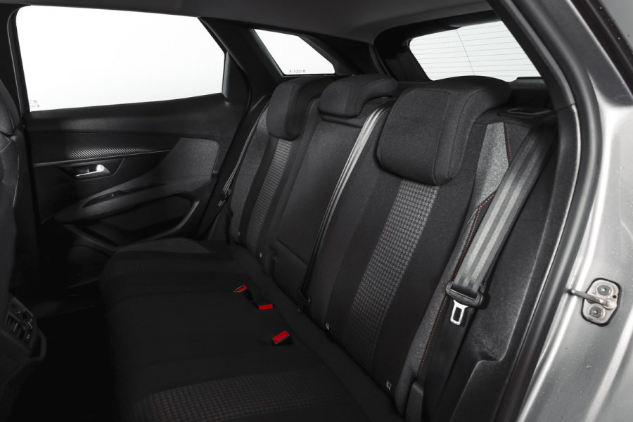 Peugeot 3008 1.2 PureTech Active 131 PK | Dig. Cockpit | Cruise | Stoelverw. | PDC | ECC | Trekhaak | LM 17" |