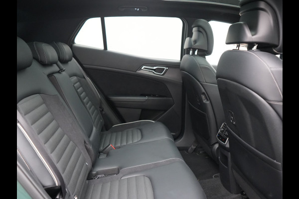 Kia Sportage 1.6 T-GDi PHEV AWD GT-Line 265pk Dealer O.H | Trekhaak Afn. | Panodak | Adaptive Cruise | 360 Camera | Harman / Kardon | Lederen Sportstoelen Memory & Ventilatie | Keyless | Apple Carplay | Pilot Assist | Stuur & Stoelverwarming | Sfeerverlichting | Virtual | Navigatie | DAB | 19"L.M | Plug In Hybrid |