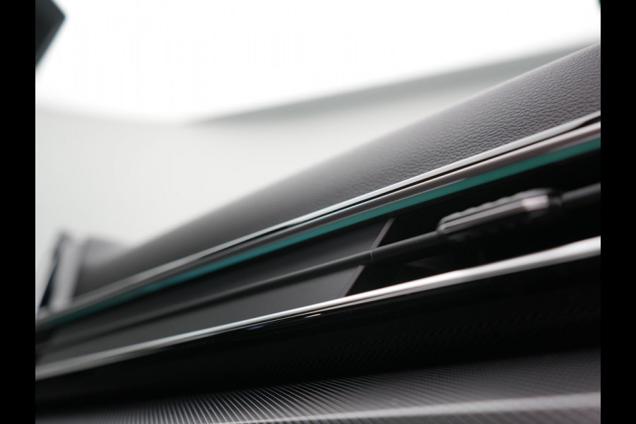 Kia Sportage 1.6 T-GDi PHEV AWD GT-Line 265pk Dealer O.H | Trekhaak Afn. | Panodak | Adaptive Cruise | 360 Camera | Harman / Kardon | Lederen Sportstoelen Memory & Ventilatie | Keyless | Apple Carplay | Pilot Assist | Stuur & Stoelverwarming | Sfeerverlichting | Virtual | Navigatie | DAB | 19"L.M | Plug In Hybrid |