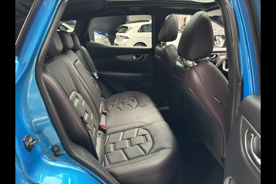 Nissan QASHQAI 1.2 Tekna / Leder / Panorama dak / Trekhaak