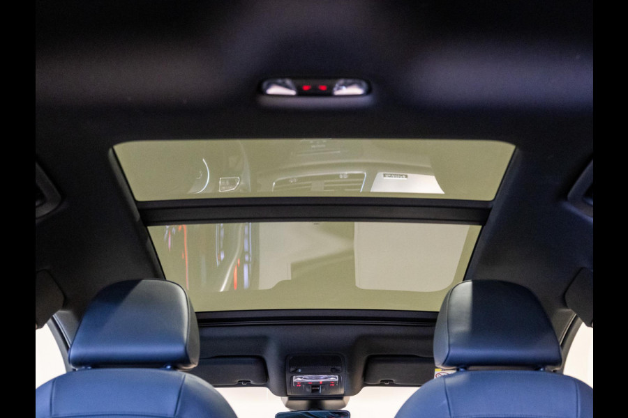 Audi Q3 2.0 TFSI quattro Sport 3x S-Line Edition / 220pk / Trekhaak / Panorama dak / Nappaleder / Bose / Elektrische stoelverstelling /