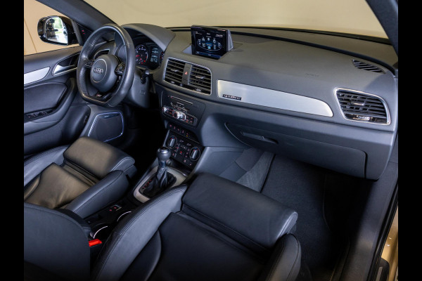 Audi Q3 2.0 TFSI quattro Sport 3x S-Line Edition / 220pk / Trekhaak / Panorama dak / Nappaleder / Bose / Elektrische stoelverstelling /