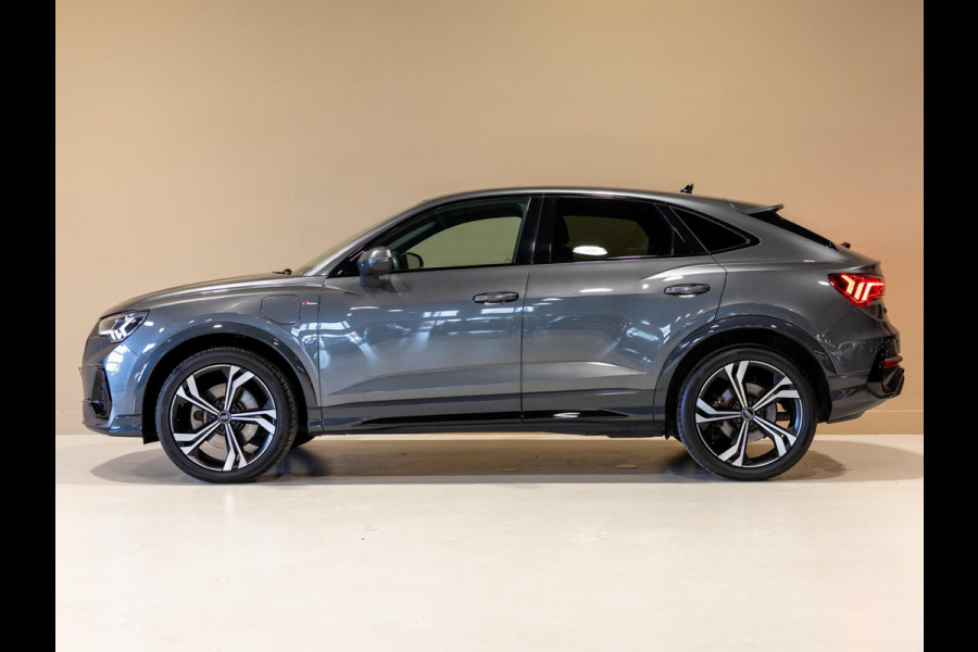 Audi Q3 Sportback 45 TFSI e 2x S-Line Edition / 245pk / Leder / Stoelverwarming /