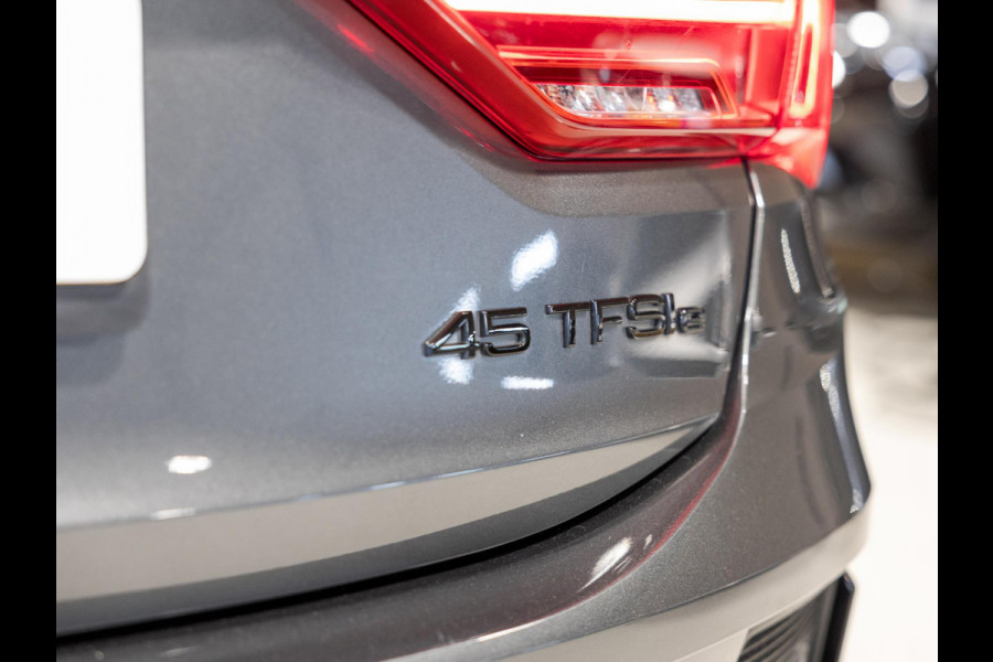 Audi Q3 Sportback 45 TFSI e 2x S-Line Edition / 245pk / Leder / Stoelverwarming /