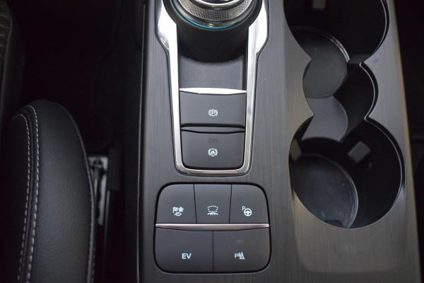 Ford Kuga 2.5 PHEV Titanium X B&O Audio |  AGR-stoelen | Winterpakket | Adaptive Cruise Control | Navigatie | Camera |
