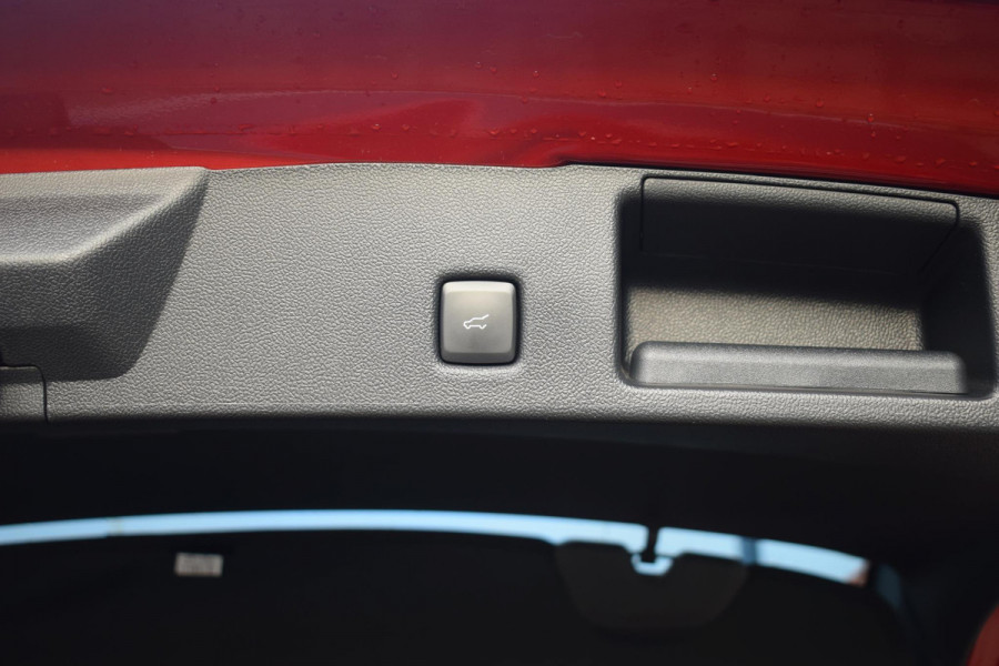 Ford Kuga 2.5 PHEV Titanium X B&O Audio |  AGR-stoelen | Winterpakket | Adaptive Cruise Control | Navigatie | Camera |