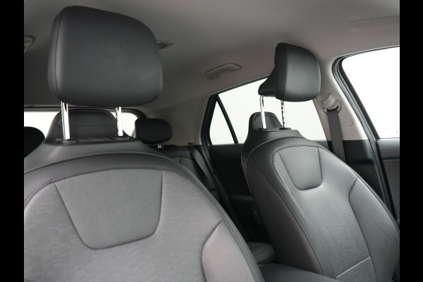 Kia Niro 1.6 GDi ExecutiveLine PHEV 182pk Dealer O.H | Adaptive Cruise | Head Up | Camera | Harman / Kardon | Lederen Sportstoelen Memory & Ventilatie | BLIS | Keyless | Apple Carplay | Pilot Assist | Navigatie | Virtual | DAB | 18"L.M | Plug In Hybrid |