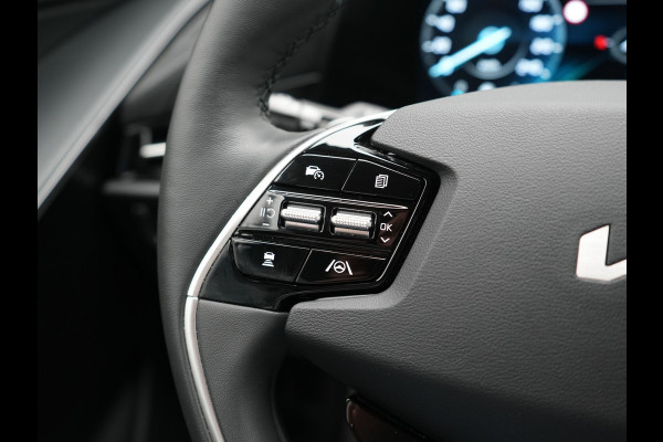 Kia Niro 1.6 GDi ExecutiveLine PHEV 182pk Dealer O.H | Adaptive Cruise | Head Up | Camera | Harman / Kardon | Lederen Sportstoelen Memory & Ventilatie | BLIS | Keyless | Apple Carplay | Pilot Assist | Navigatie | Virtual | DAB | 18"L.M | Plug In Hybrid |