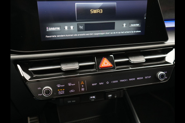 Kia Niro 1.6 GDi ExecutiveLine PHEV 182pk Dealer O.H | Adaptive Cruise | Head Up | Camera | Harman / Kardon | Lederen Sportstoelen Memory & Ventilatie | BLIS | Keyless | Apple Carplay | Pilot Assist | Navigatie | Virtual | DAB | 18"L.M | Plug In Hybrid |