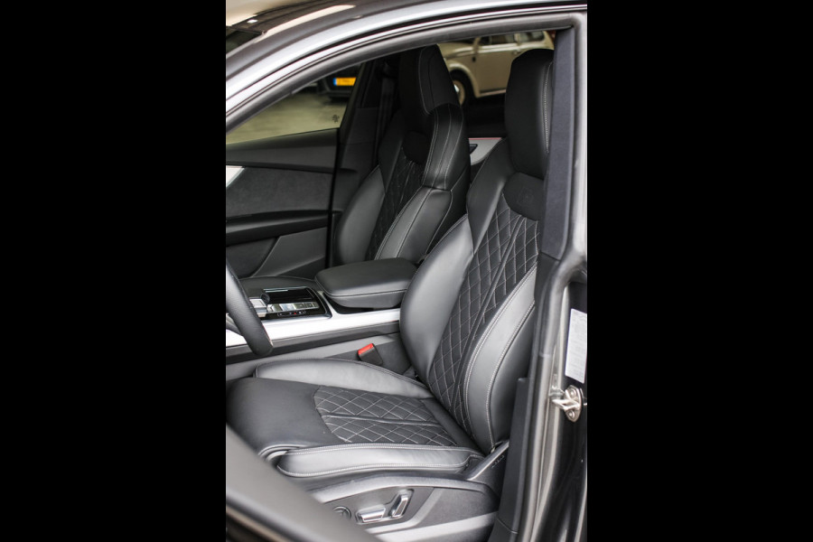 Audi Q8 60 TFSI e Quattro Competition *Pano*RS-Stoelen*B&O*4-Wiel besturing*360 Camera*